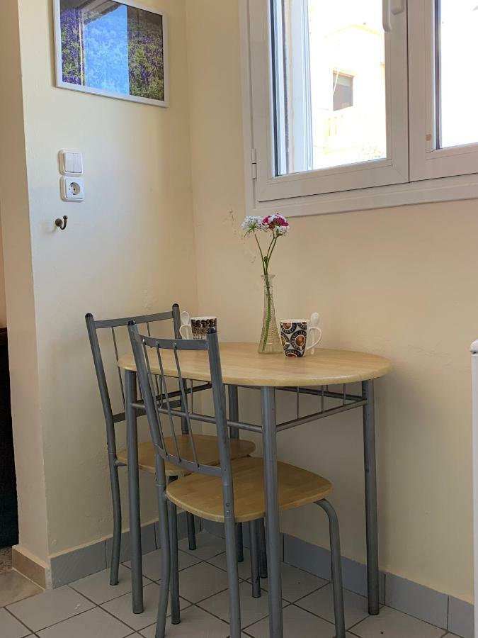 Cozy One-Bedroom Apartment In Halepa, Chania 하니아 외부 사진
